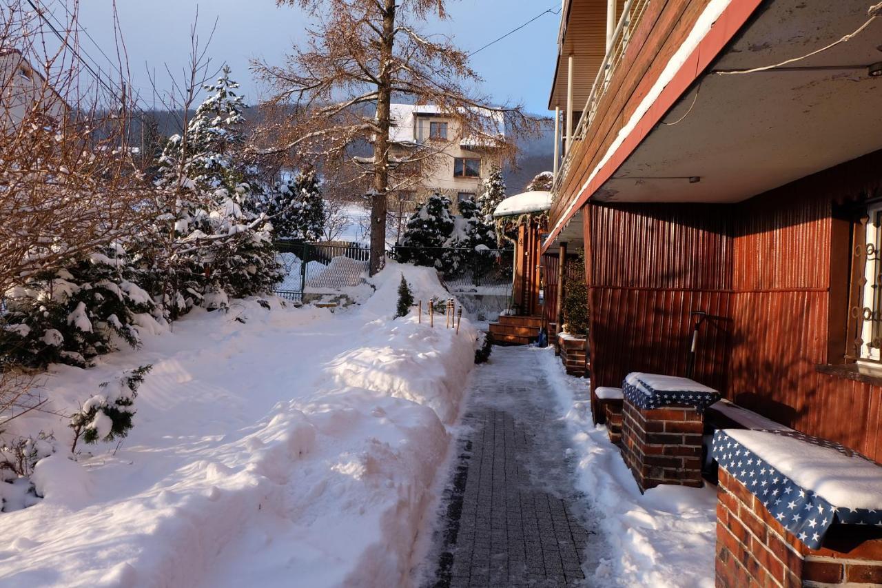 Willa Pod Aniolem - Pokoje Goscinne & Apartamenty Z Widokiem Na Gory Szczyrk Exterior foto